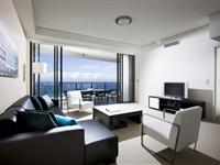 3 Bedroom Apartment Ocean View - Mantra Sierra Grand